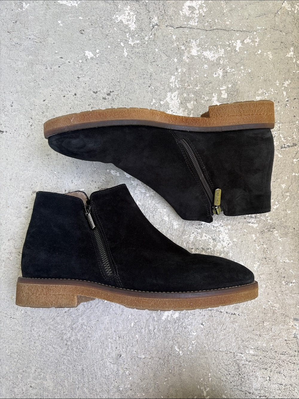 Italeau Foliana waterproof suede booties